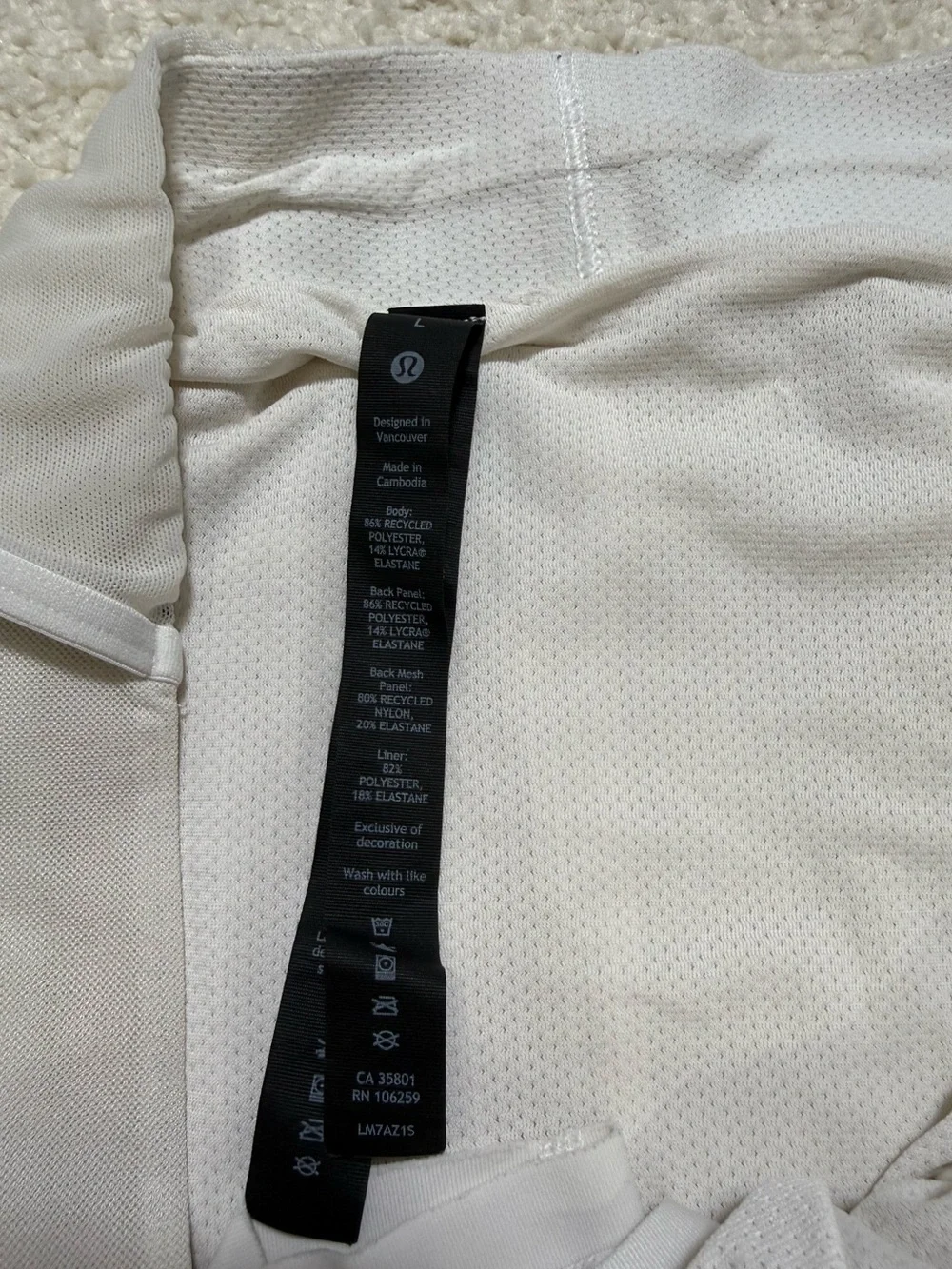 Lululemon Men’s Vented Tennis Short White Athletic Drawstring Bottoms Size Large